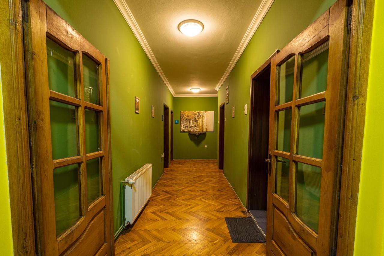 Hostel Prishtina Backpackers Pristina Exteriör bild